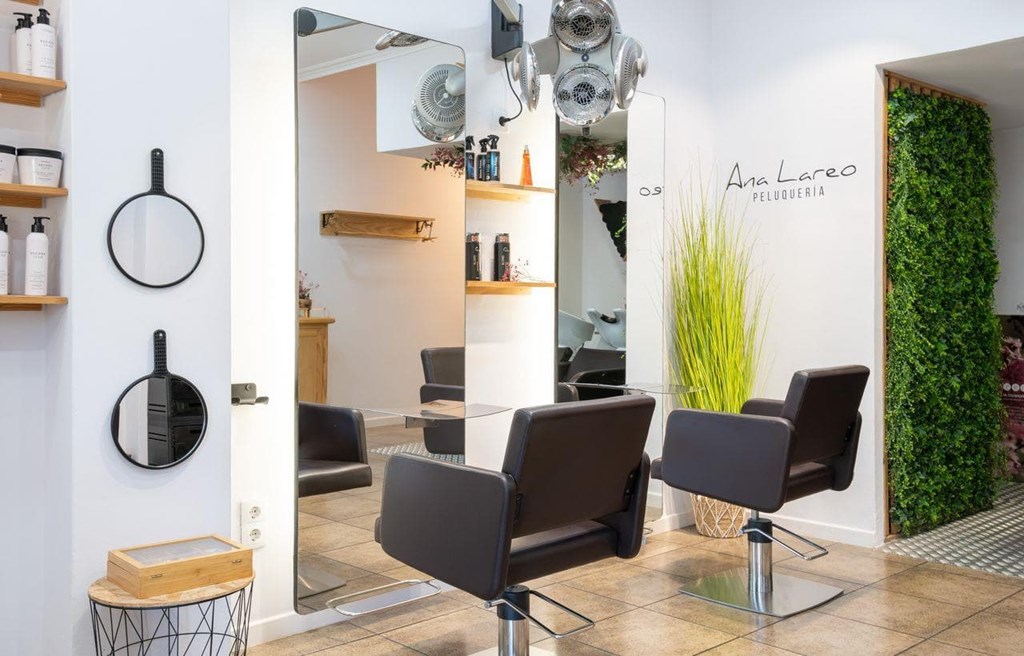 6 cortes de pelo recomendados por nuestros peluqueros en Vilagarcía que rejuvenecen y favorecen a cualquier rostro