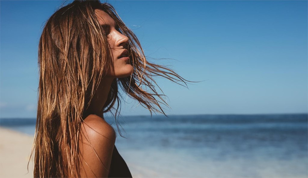 ¿Cómo debes proteger tu cabello en verano?
