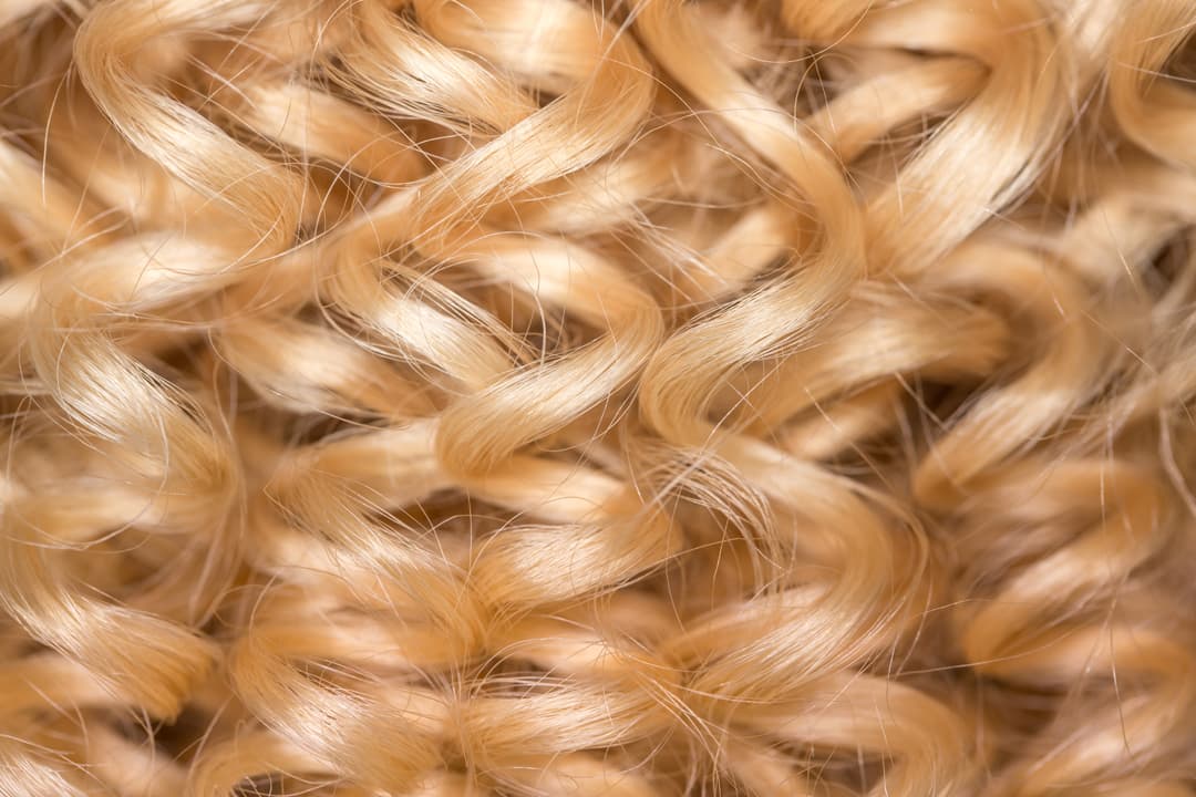 Método curly pelo rizado en Vilagarcía