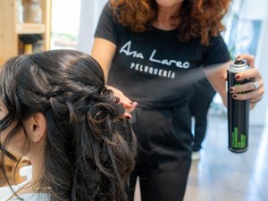 Sé la novia perfecta este verano con nuestros peluqueros en Vilagarcía